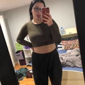 Meet your Posher, Julia